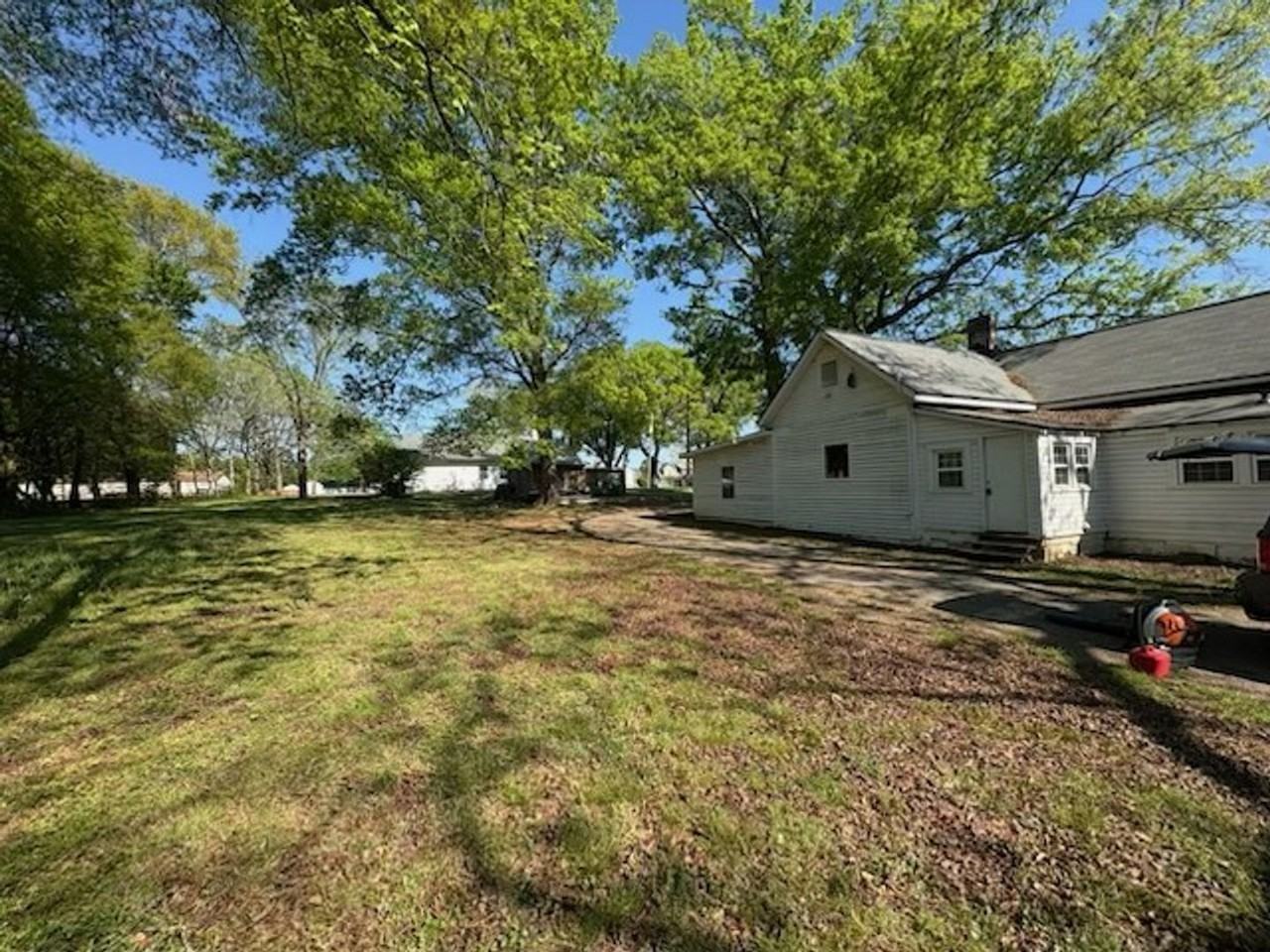 117 Summer St - Photo 2 of 2