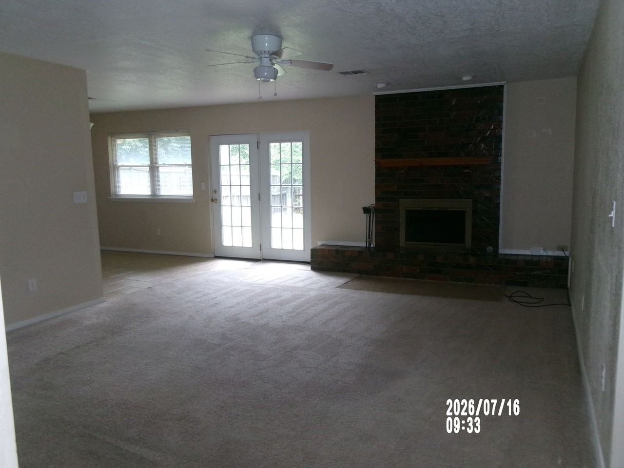 2717 Nw 75th St - Photo 3 of 22