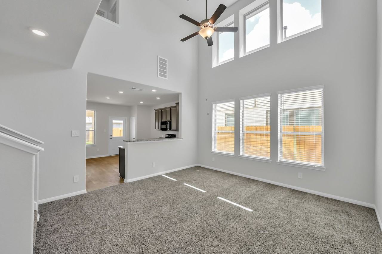 16609 Merry Pines Dr - Photo 3 of 47
