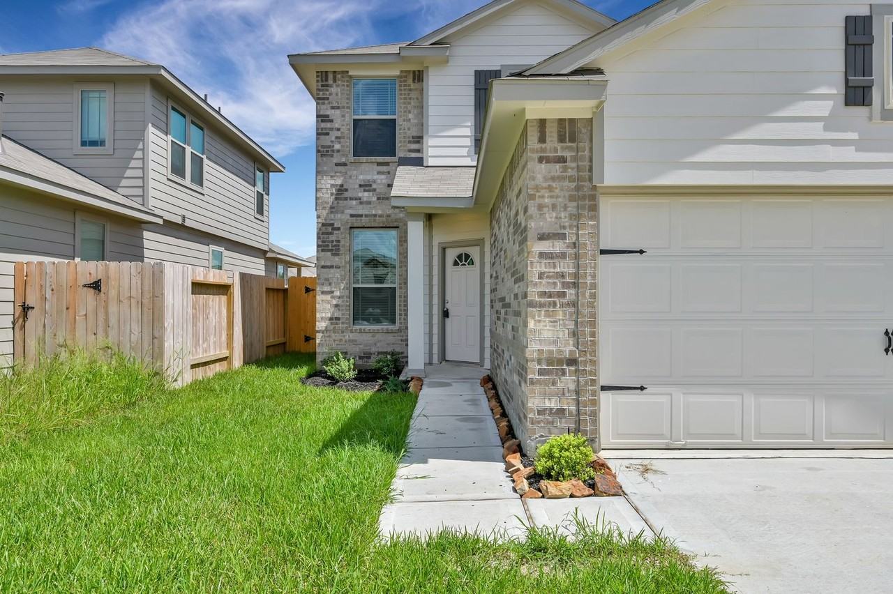16609 Merry Pines Dr - Photo 4 of 47