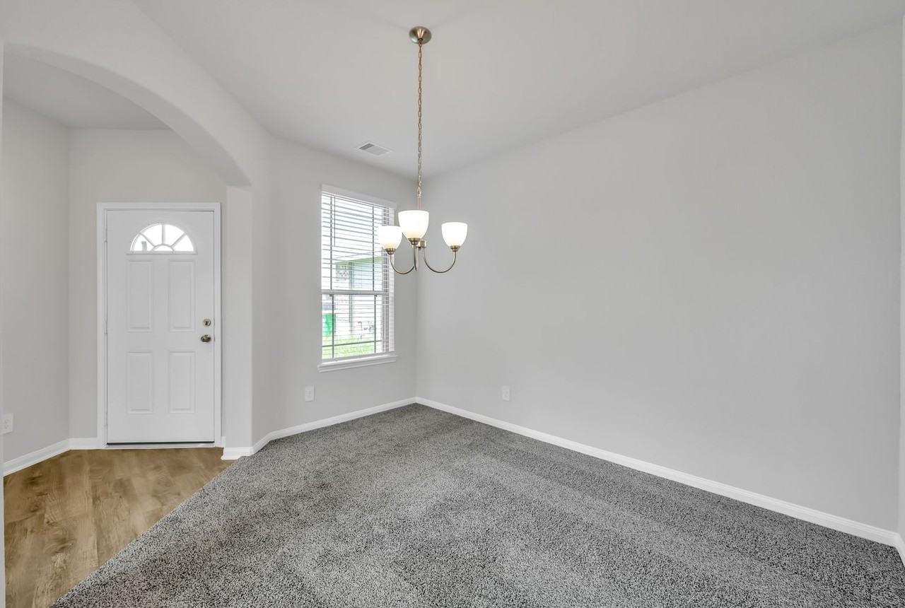 16609 Merry Pines Dr - Photo 6 of 47