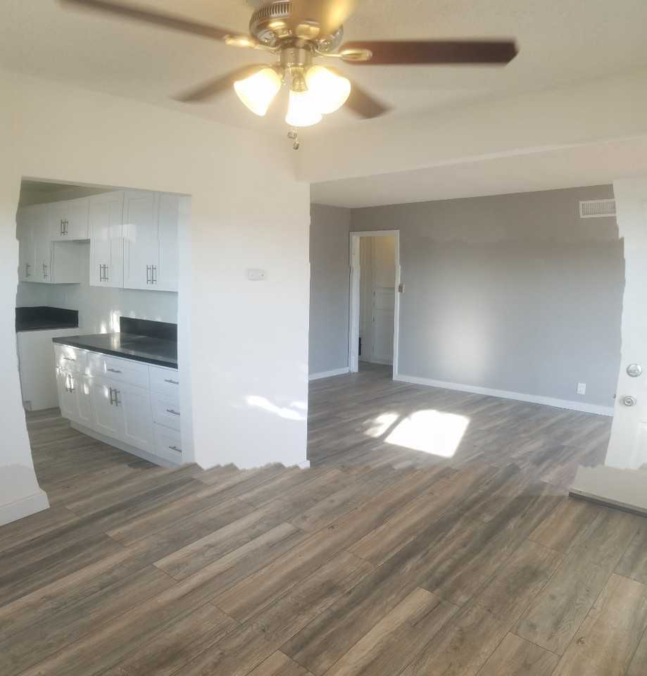 12001 College Ave - Photo 3 of 15