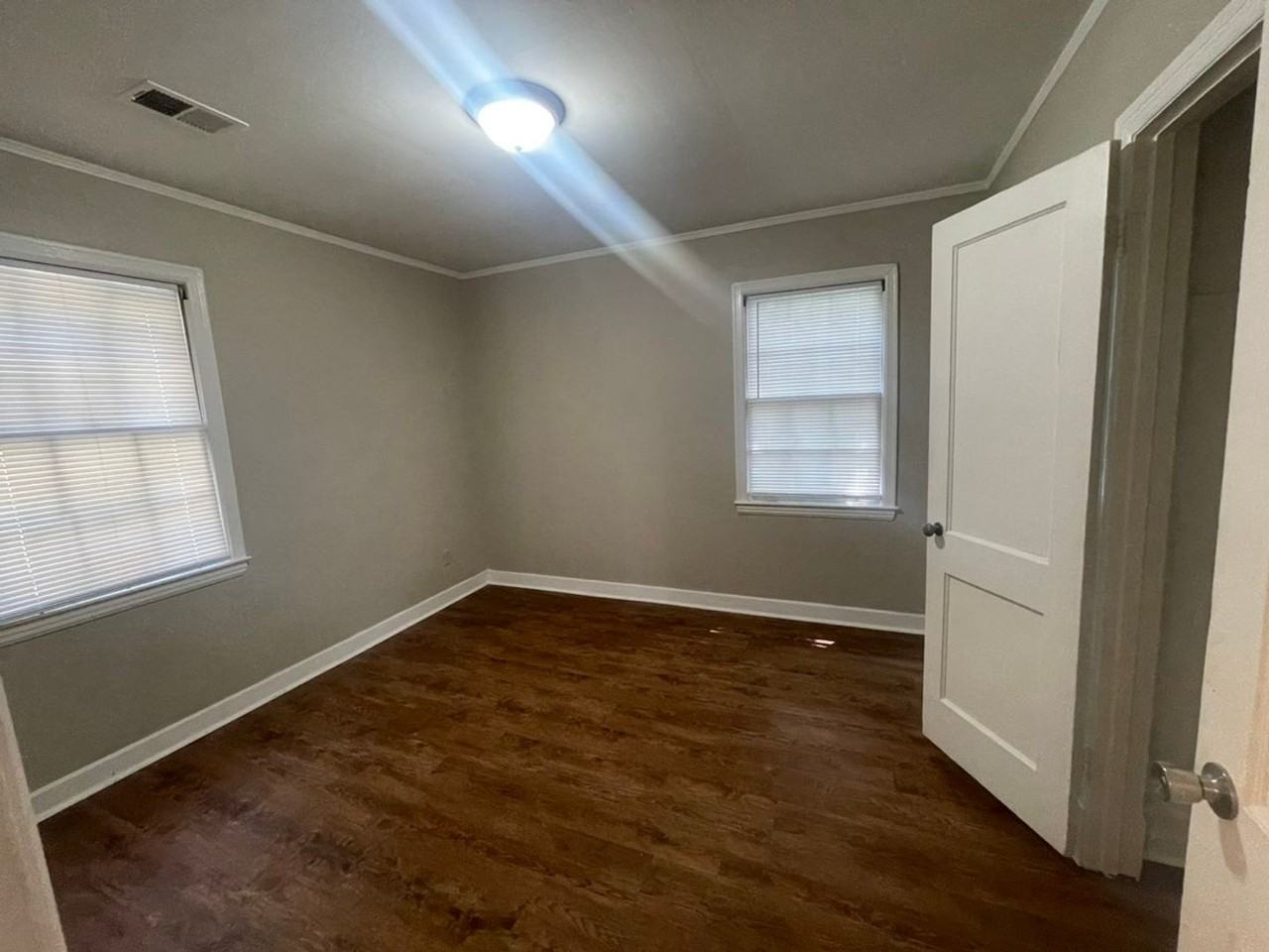 420 Hodges St - Photo 2 of 8