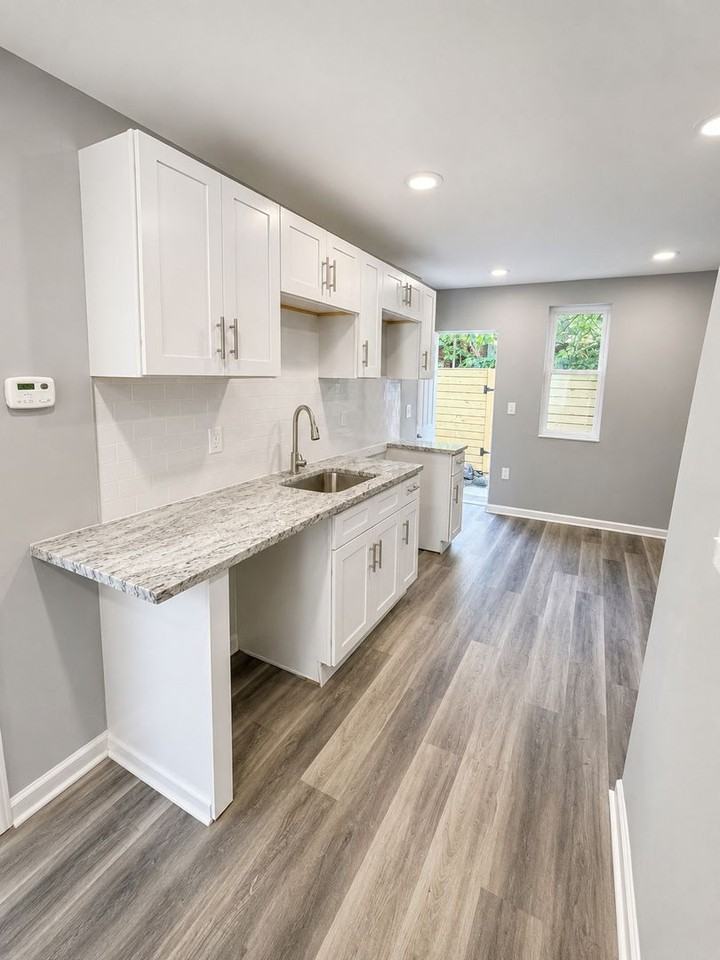 1753 S Taylor St - Photo 6 of 20