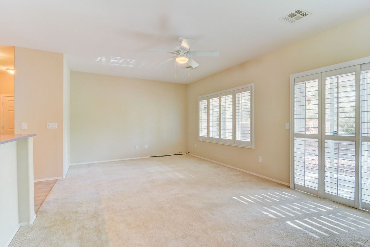 2173 Burris Hill Dr - Photo 2 of 16