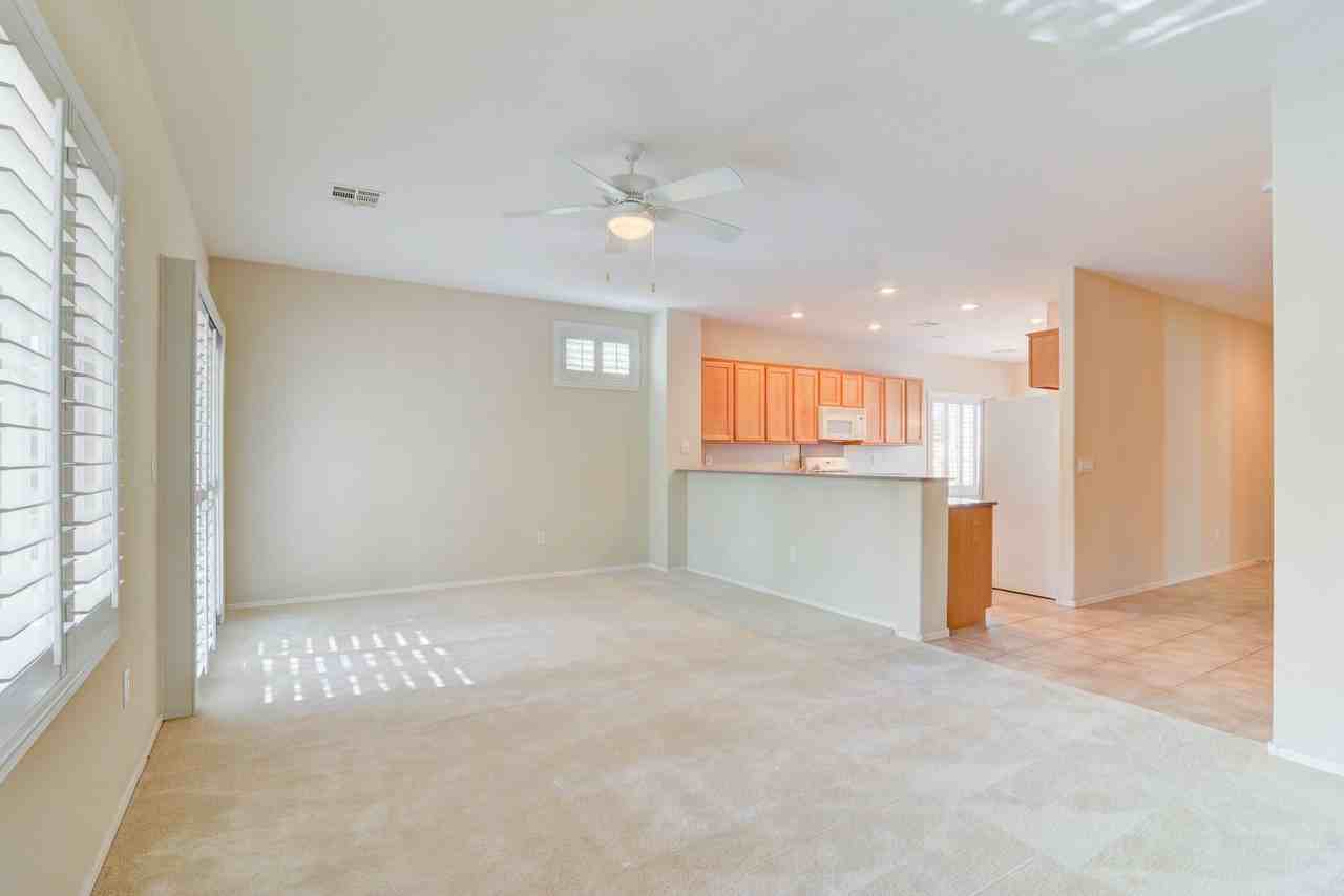 2173 Burris Hill Dr - Photo 3 of 16