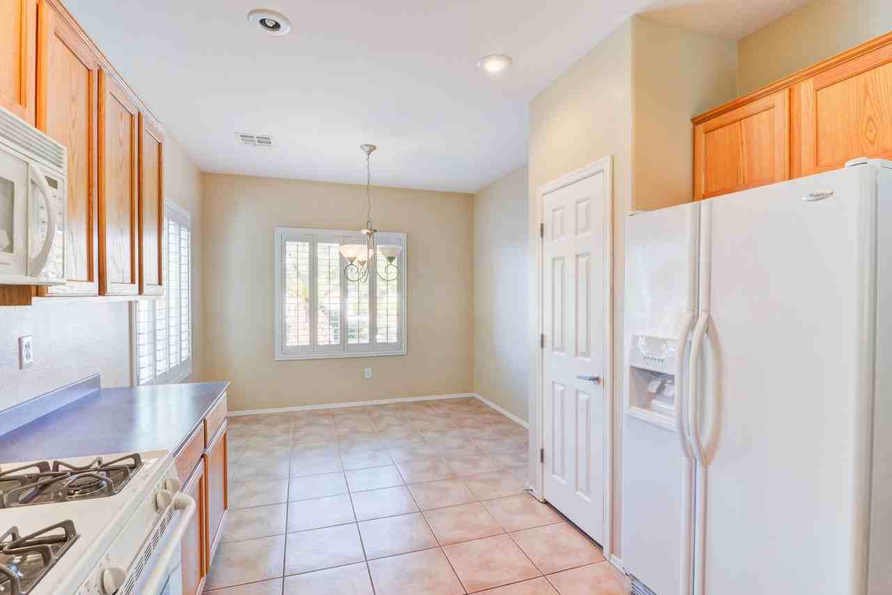 2173 Burris Hill Dr - Photo 6 of 16