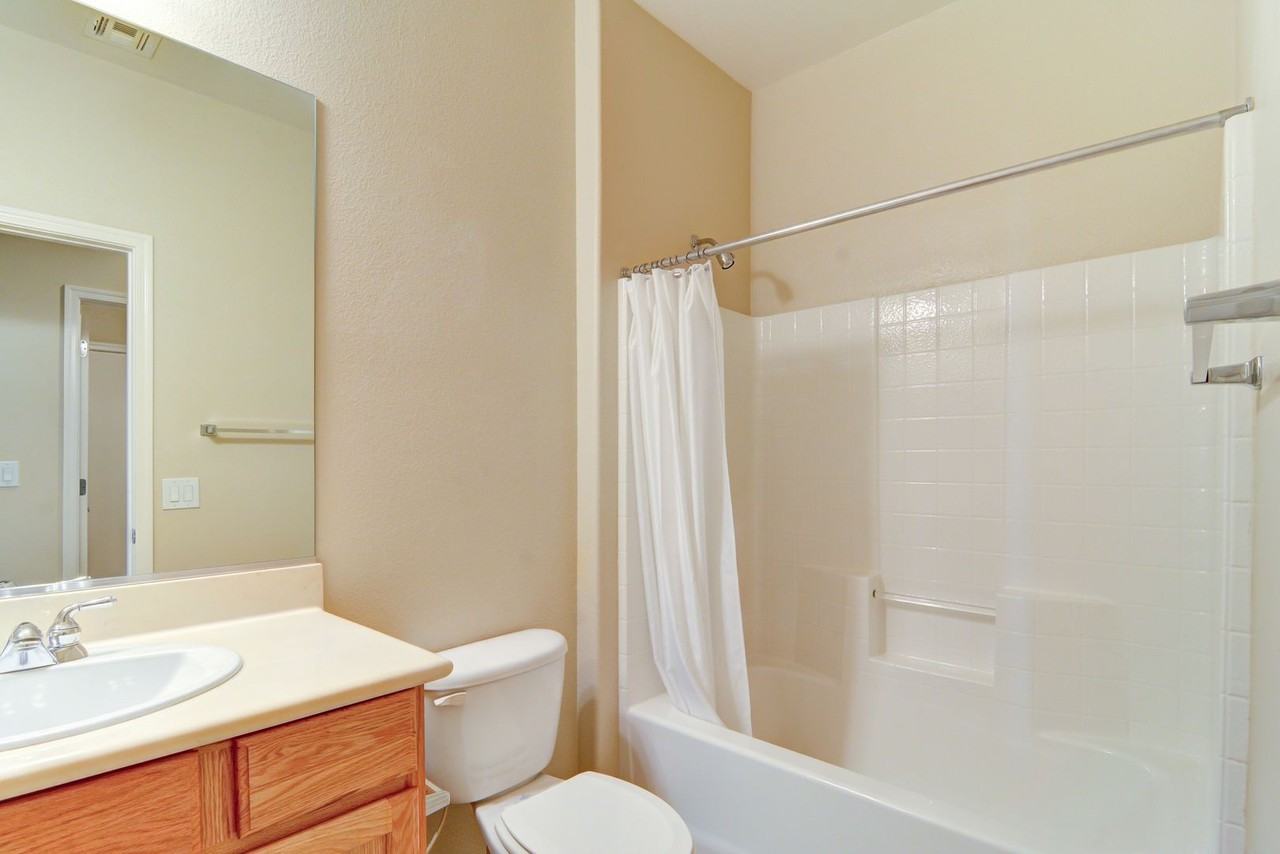 2173 Burris Hill Dr - Photo 7 of 16