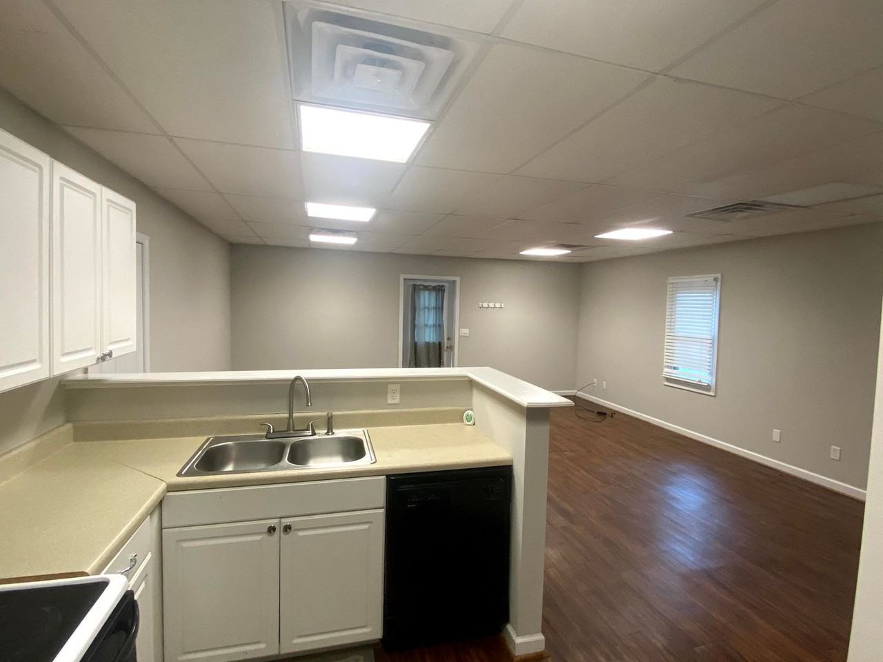 80 Leconte St - Photo 5 of 9