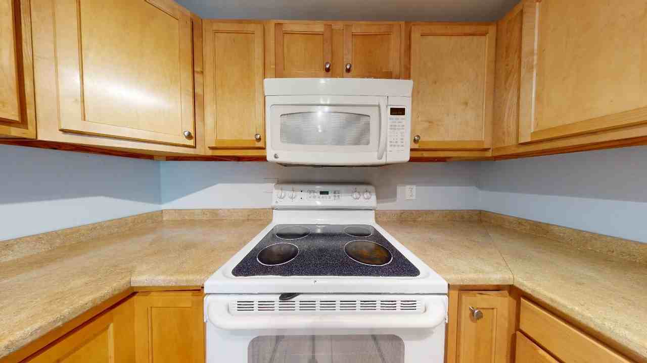 3295 Euclid Ave - Photo 6 of 25