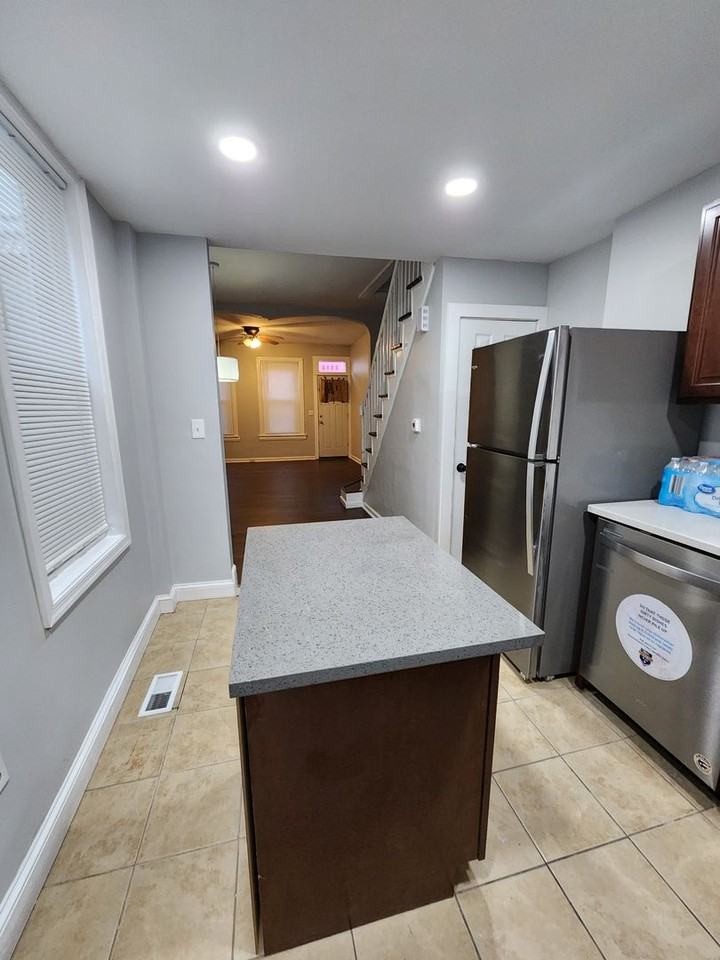 2516 N Jessup St - Photo 7 of 8