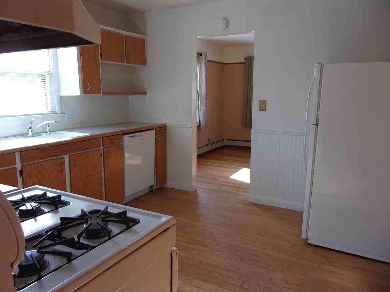 412 Park St - Photo 3 of 10