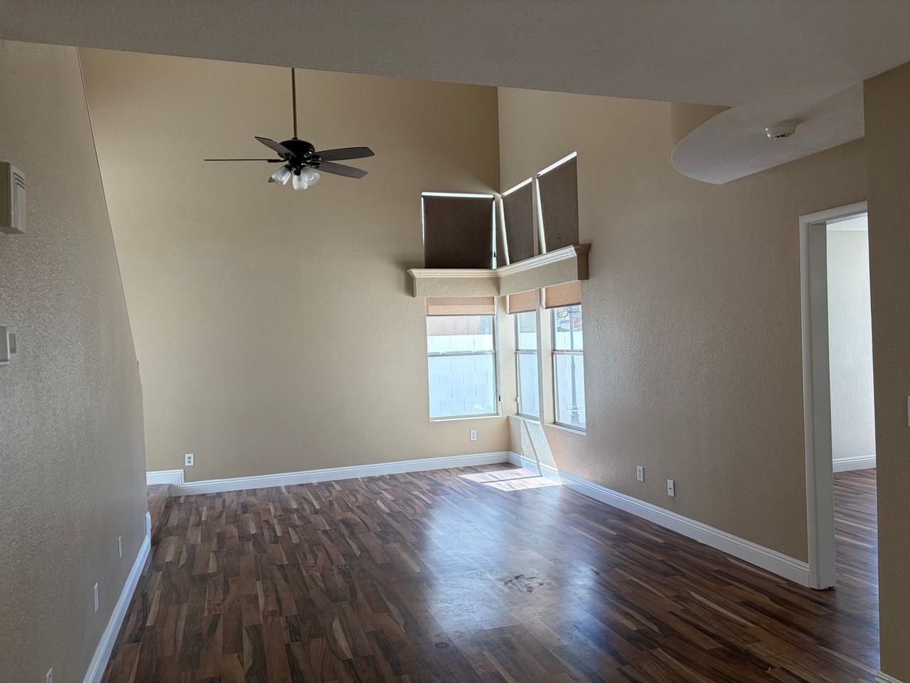 1685 Autumn Rust Dr - Photo 2 of 19