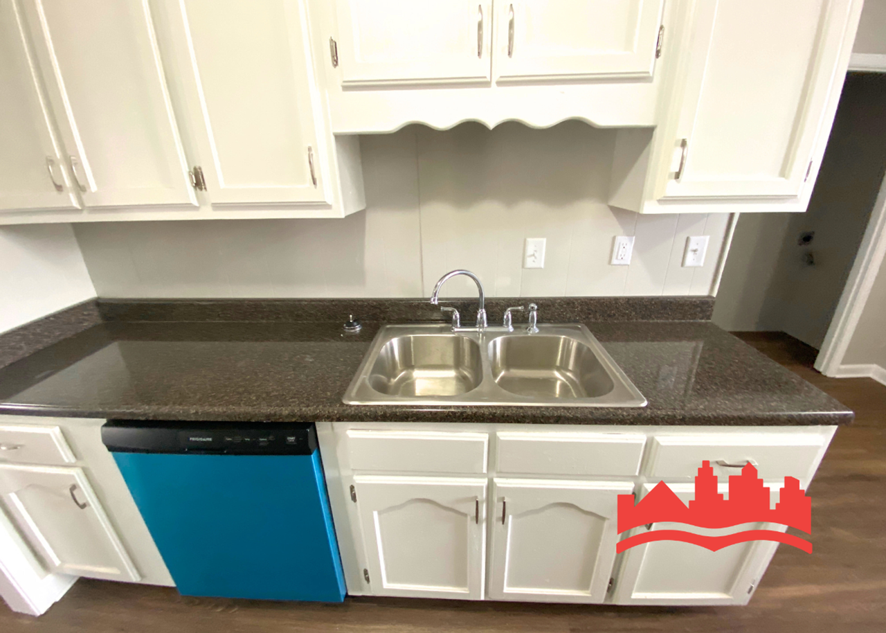 4449 Deerland St - Photo 6 of 19