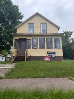 featured image of 814 Lake Ave E