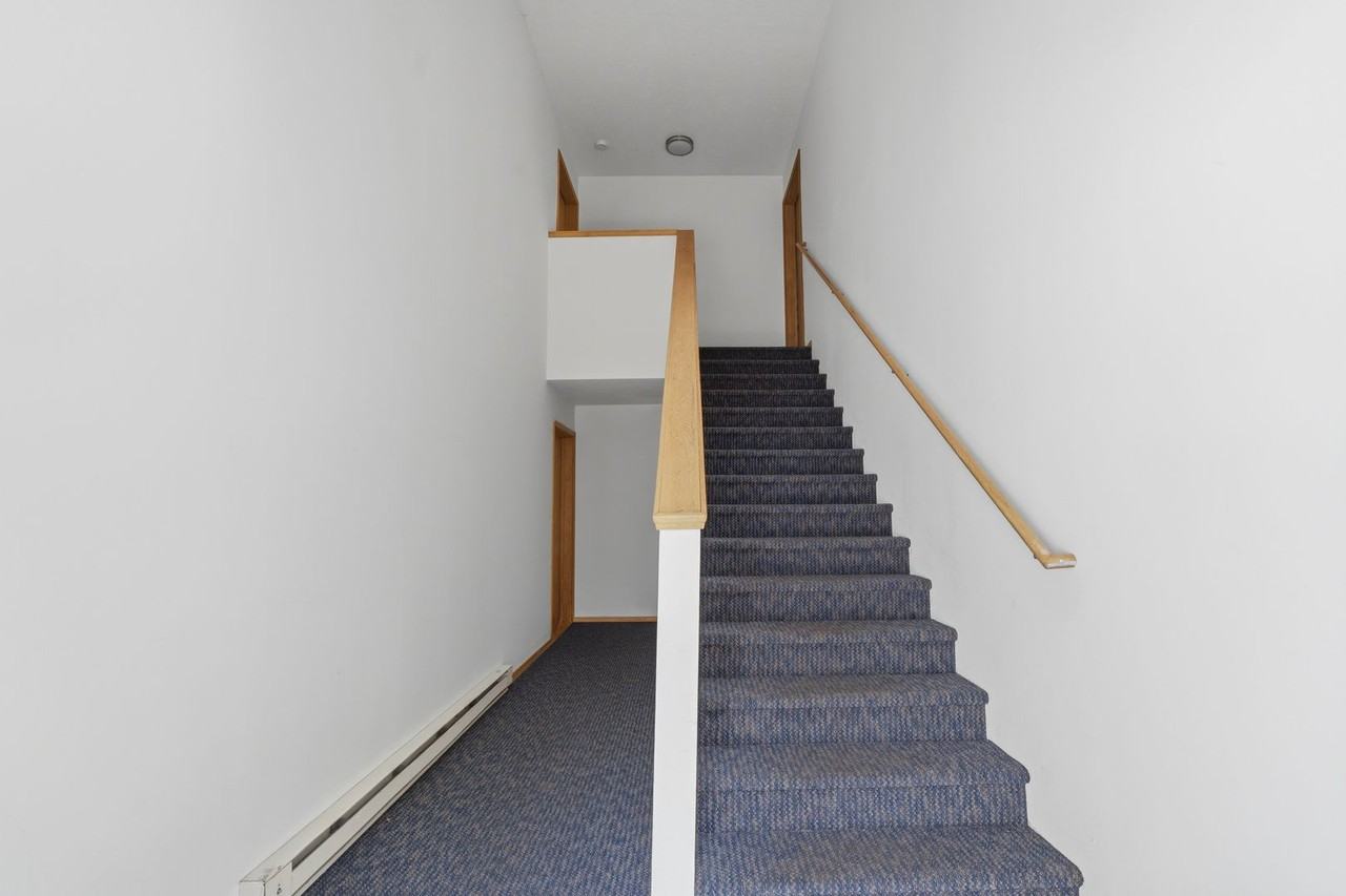 1329 W Qualchan Dr - Photo 2 of 21
