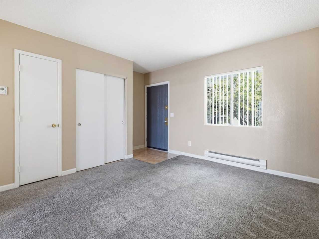 1525 S Woodland Ave Apt B - Photo 7 of 16