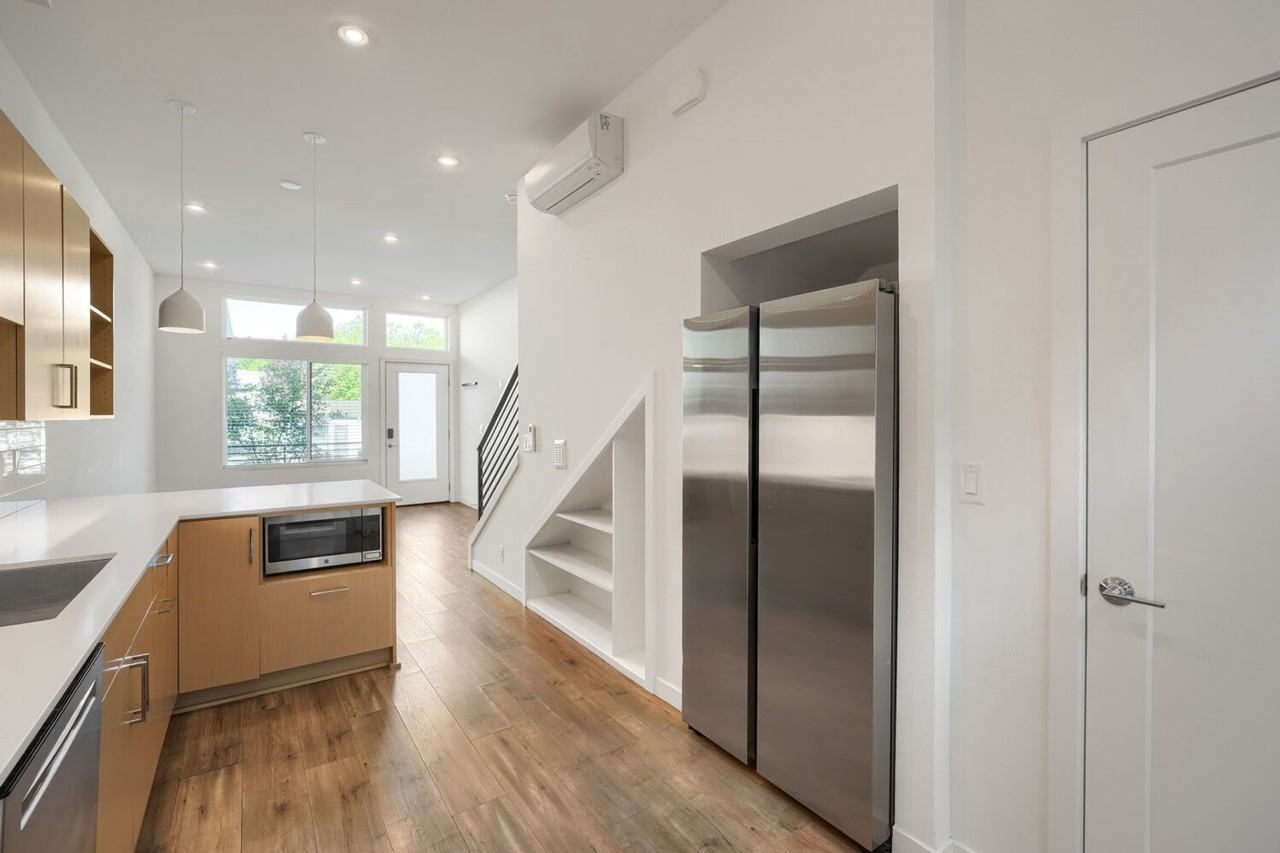 2041 25th Ave S - Photo 3 of 26