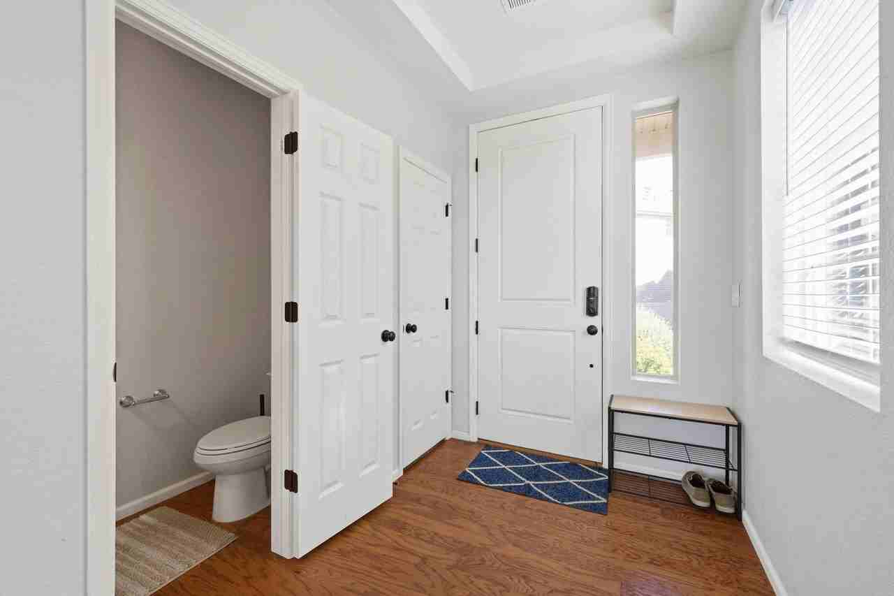 3769 Summerwood Way - Photo 4 of 21