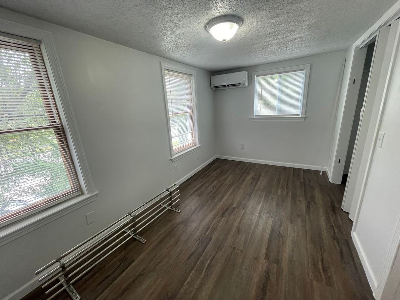 1745-1747 1745-1747 East St - 1745 #1745 - Photo 7 of 15