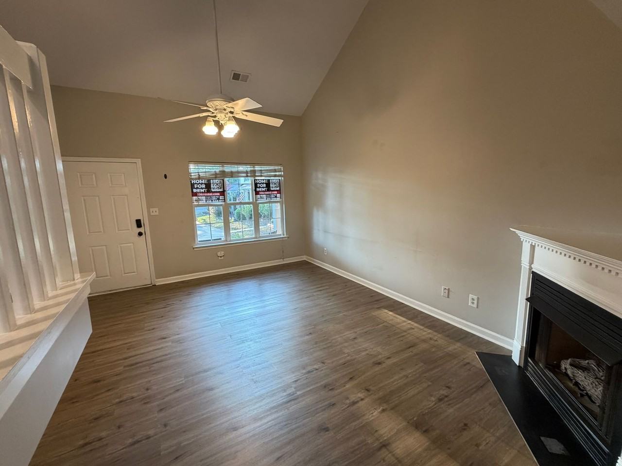 1047 Oak Blossom Way - Photo 2 of 23
