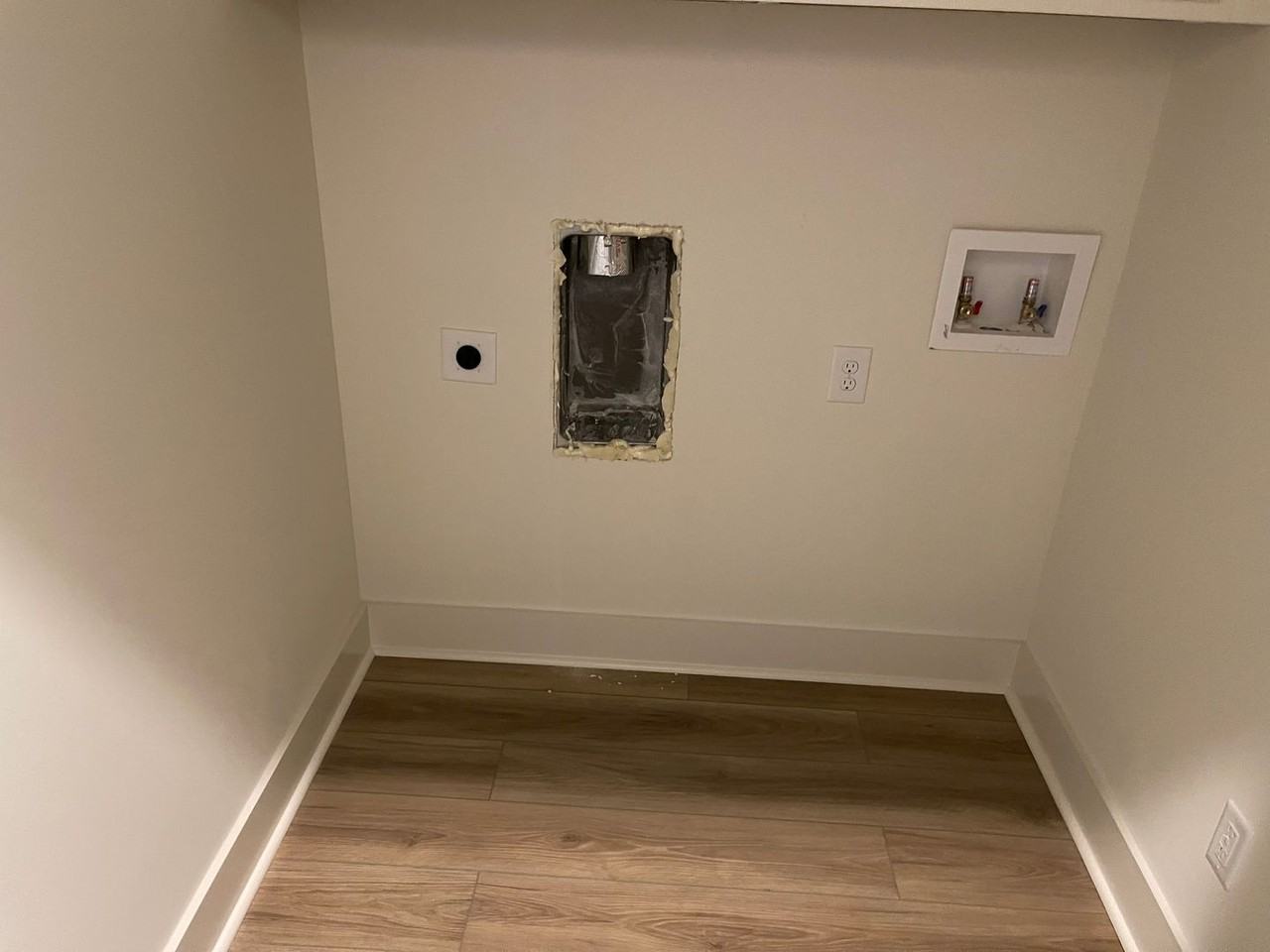 604 Martin L King Blvd - Photo 6 of 11
