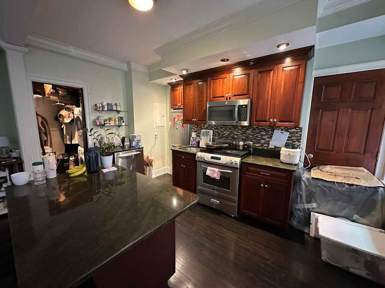 5 Braemore Rd #8 - Photo 3 of 10