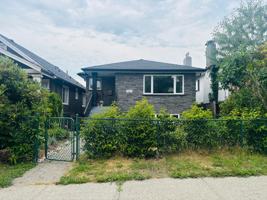 featured image of 2629 6th Ave E