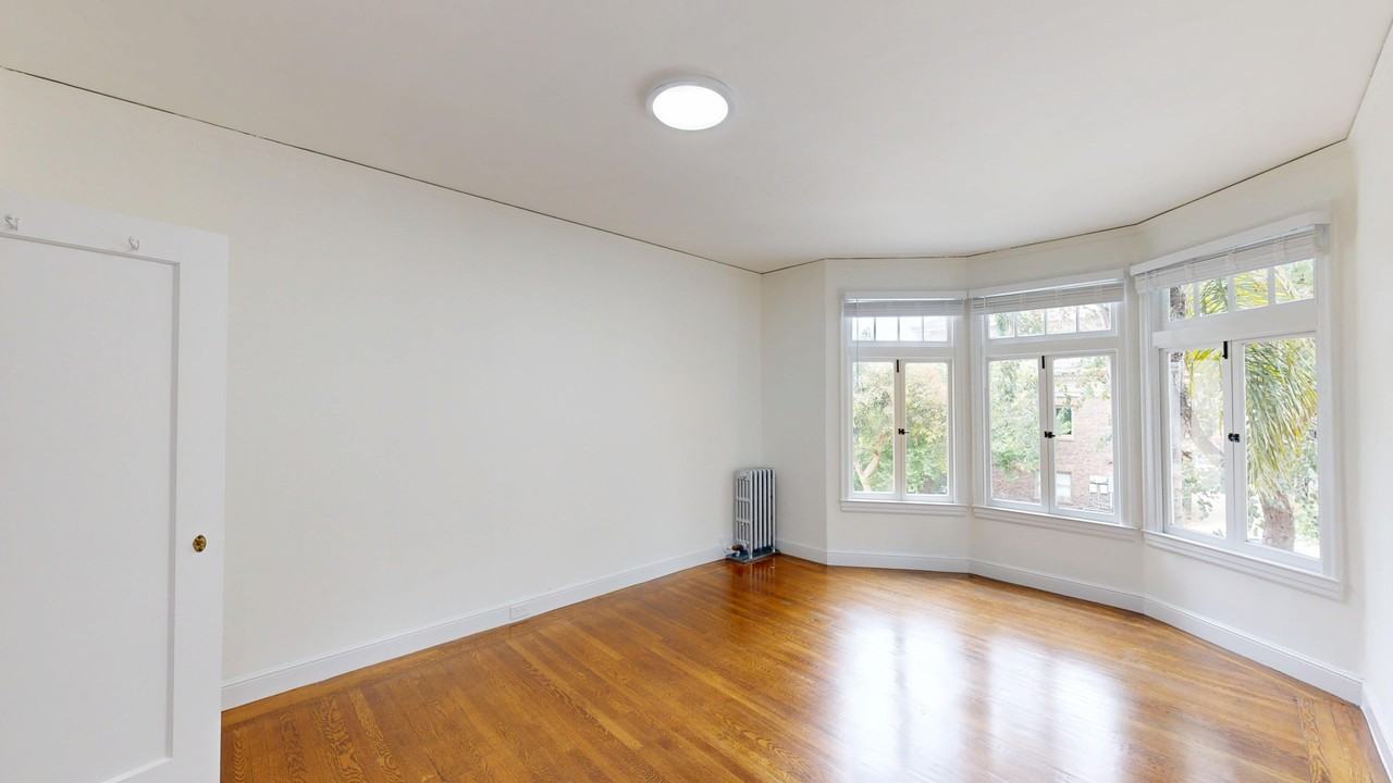 800 Duboce Avenue - Photo 2 of 22