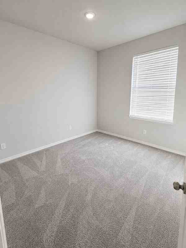 3518 Silver Springs Ct - Photo 7 of 9