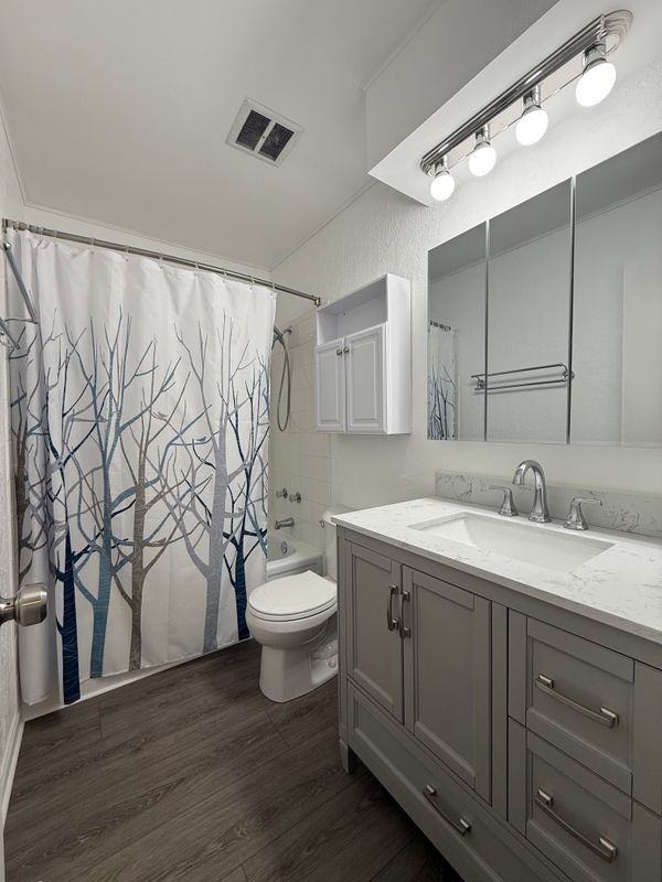12836 W 67th St - Photo 2 of 37