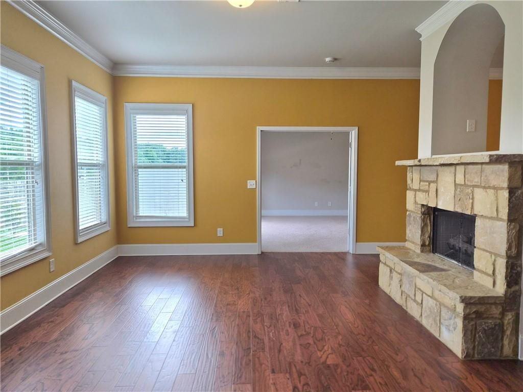 4138 Two Bridge Dr - Photo 5 of 20