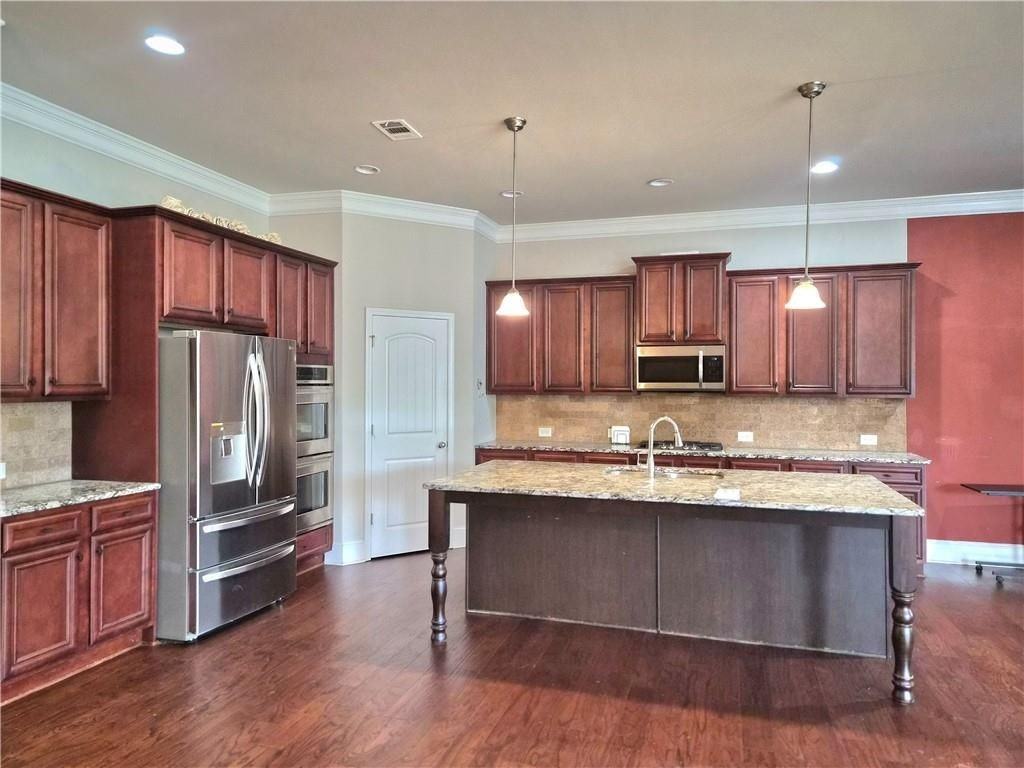 4138 Two Bridge Dr - Photo 7 of 20