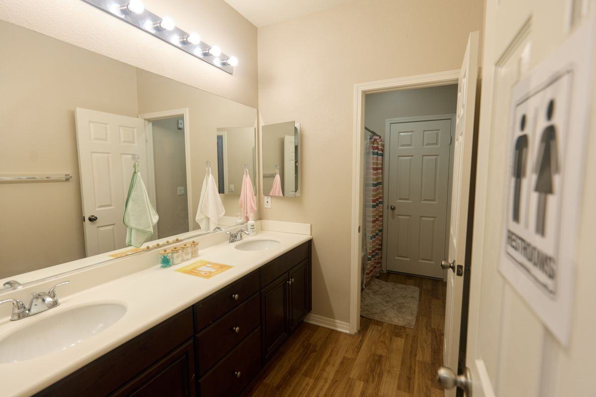 1341 Stanfill Rd - Photo 3 of 14