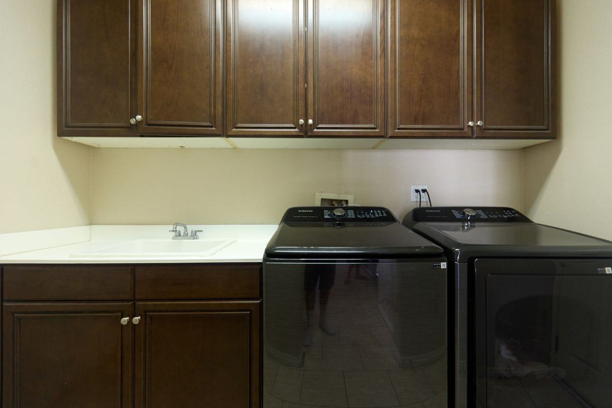 1341 Stanfill Rd - Photo 6 of 14