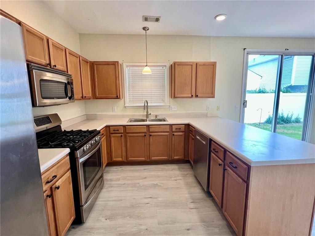 247 Hiawassee Dr - Photo 3 of 13