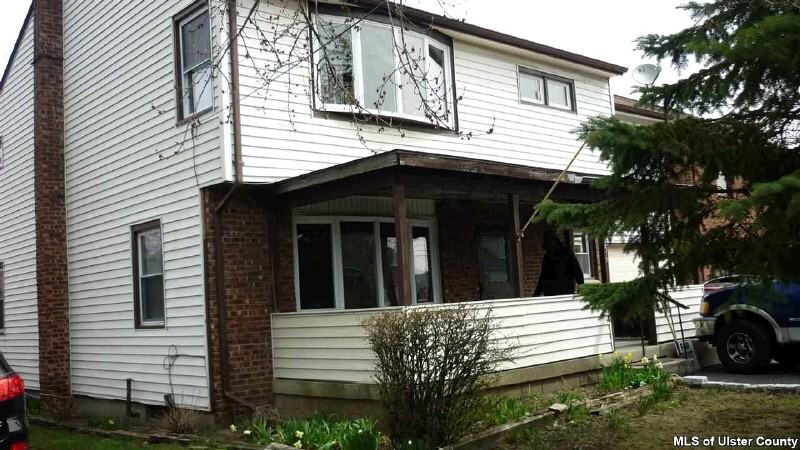 150-168 Lampman Ave - Photo 2 of 7