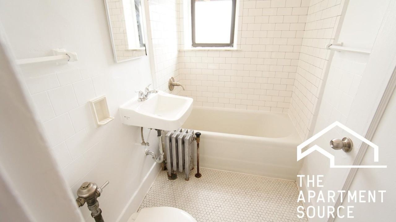 2779 N Milwaukee Ave #214 - Photo 7 of 12