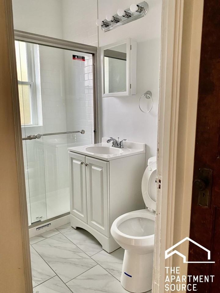106 Lincoln Ave #1E - Photo 5 of 11