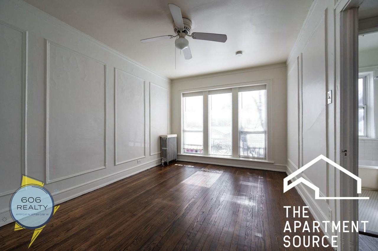4901 N Christiana Ave #6 - Photo 3 of 12
