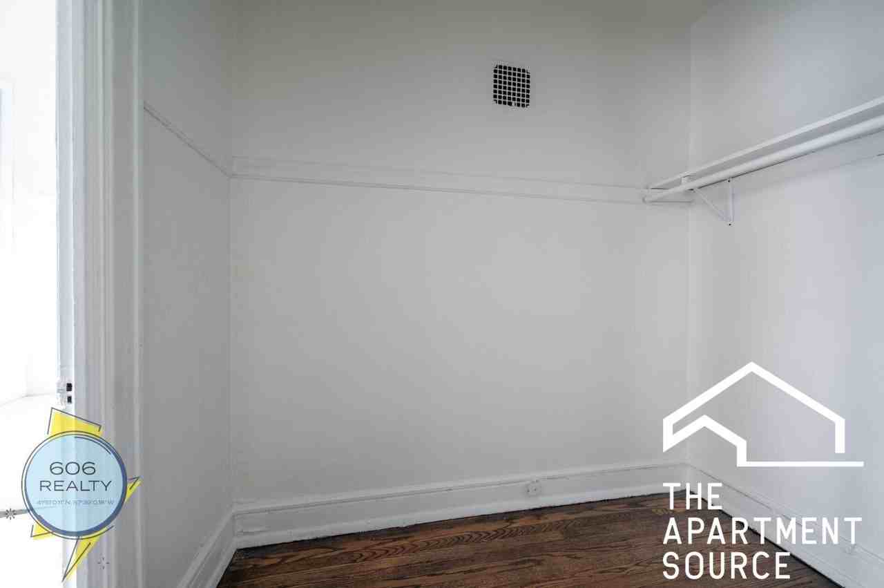 4901 N Christiana Ave #6 - Photo 5 of 12