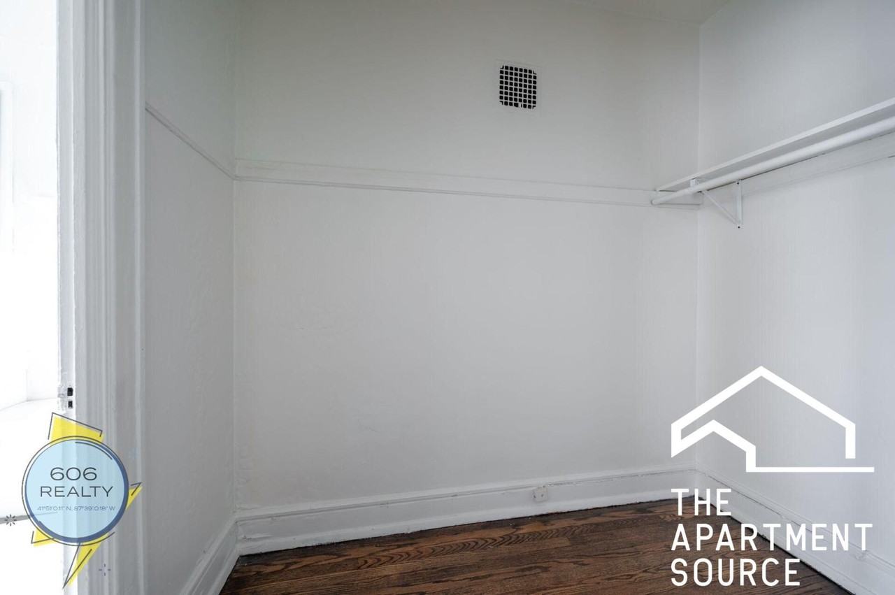 4901 N Christiana Ave #23 - Photo 5 of 12