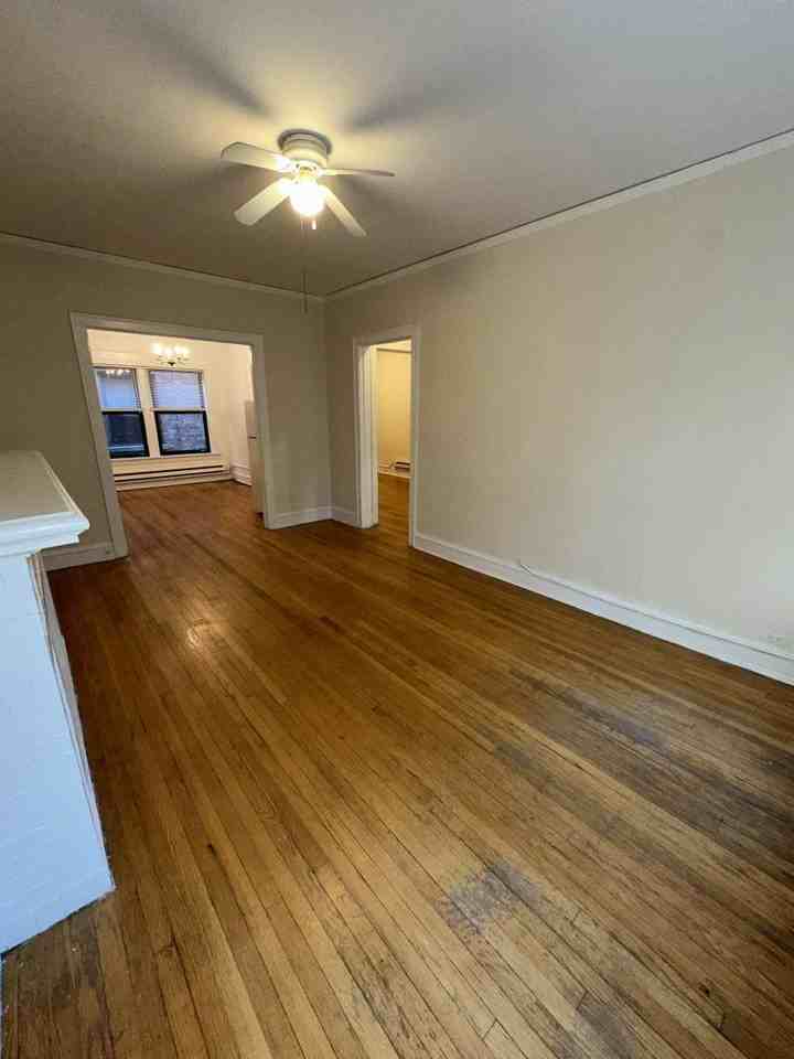 1031 Dempster St #E1 - Photo 5 of 11