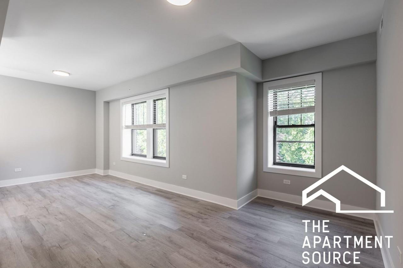 1133 Oak Ave #E1 - Photo 5 of 15