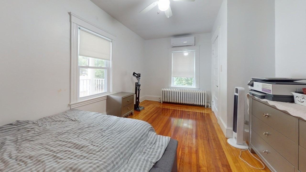 1173 Boylston St - Photo 6 of 12