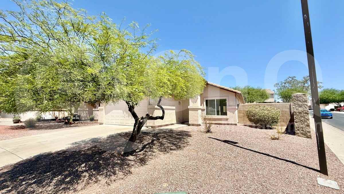 22932 W Morning Glory St - Photo 2 of 23