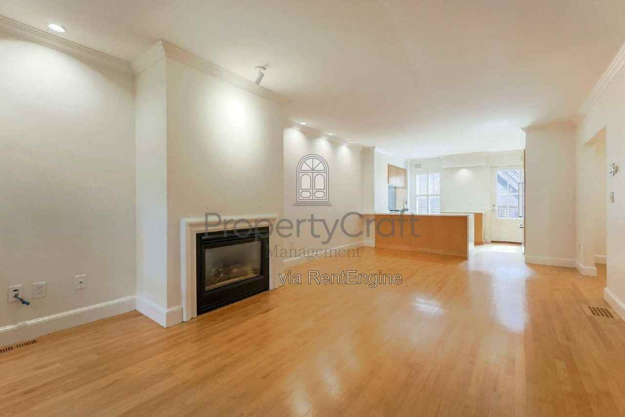 29 E Springfield St #1 - Photo 3 of 22