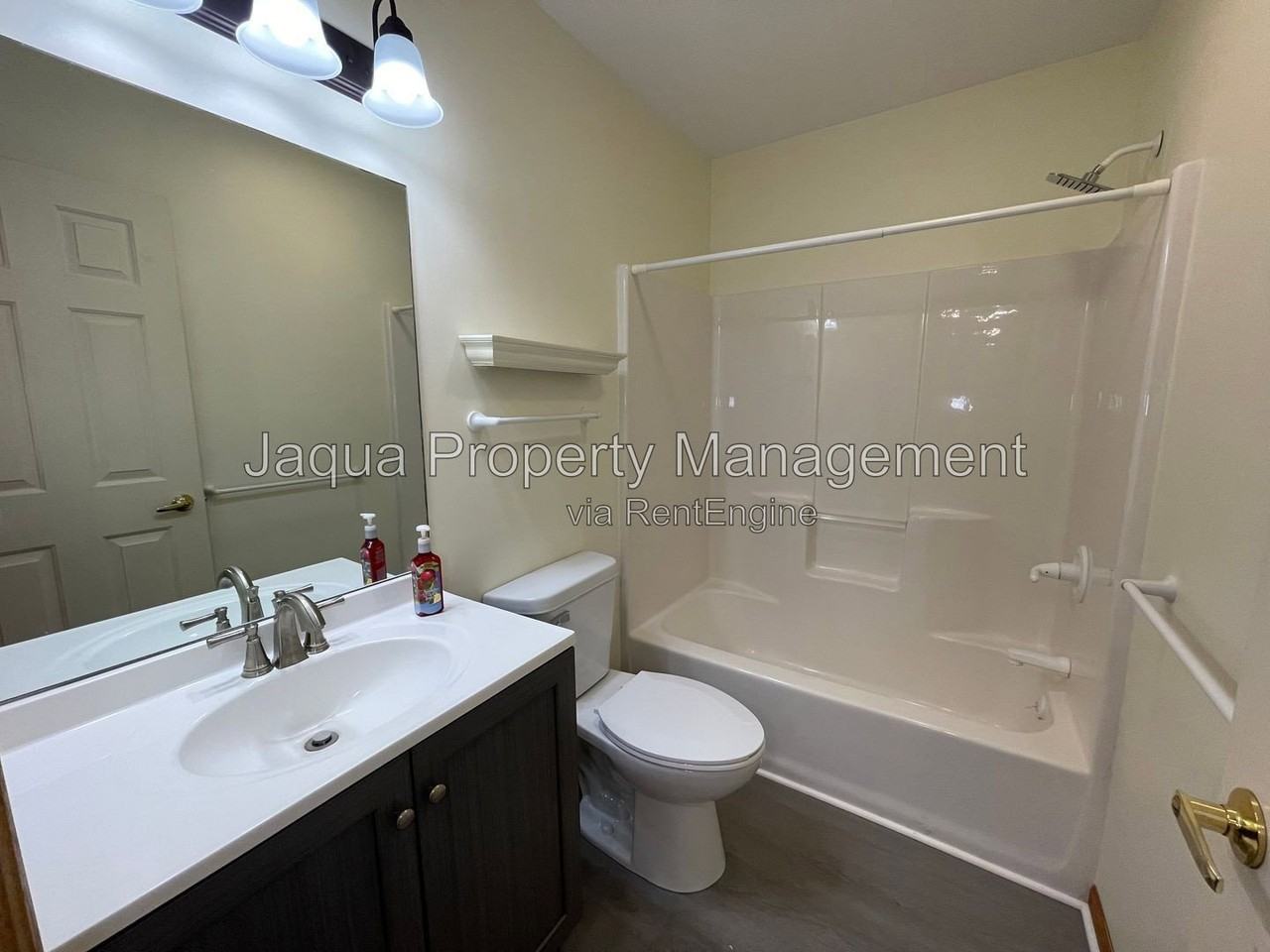 6228 Cross Bend Ct - Photo 6 of 16