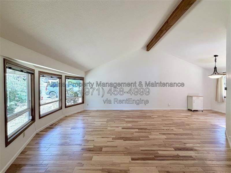 7066 Sw 156th Ave - Photo 3 of 29