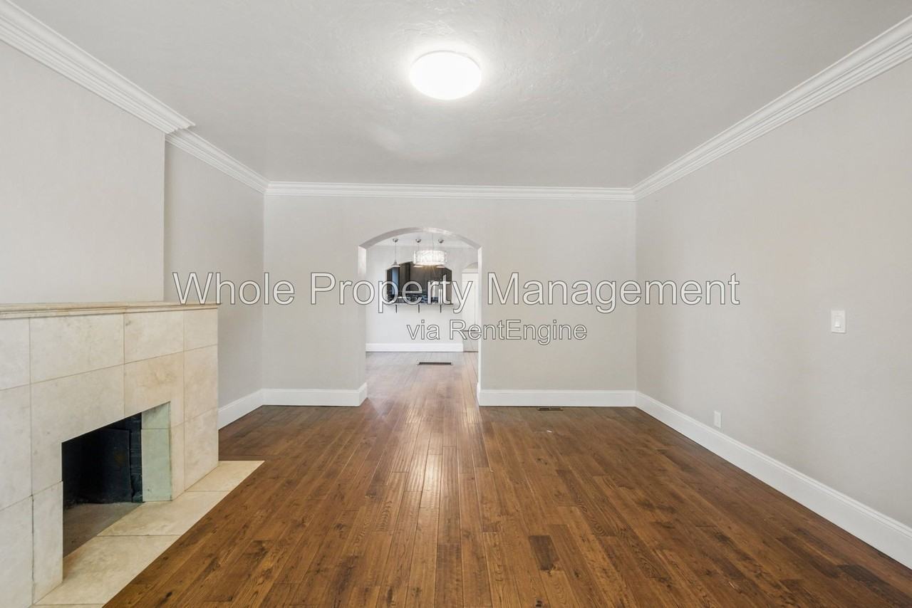 3454 N Lafayette St - Photo 4 of 37